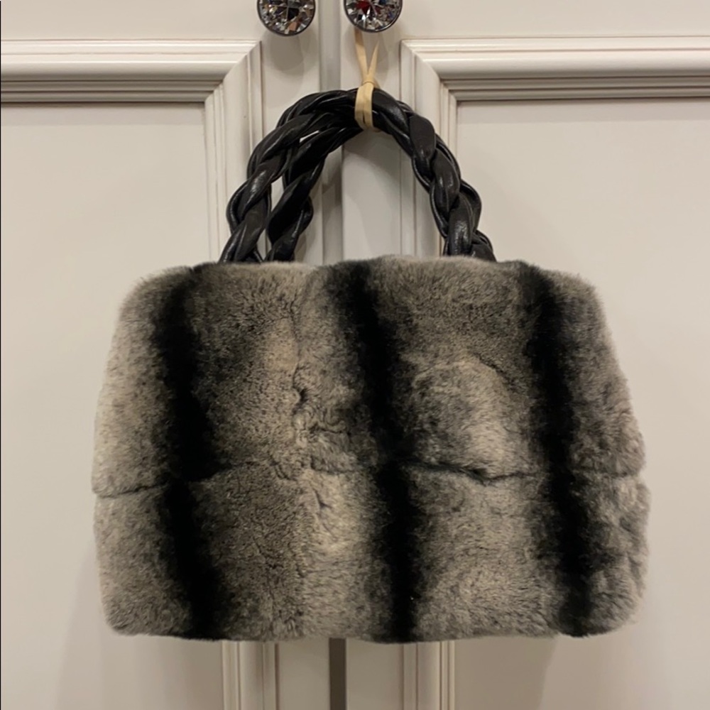 Chinchilla handbag by Paola de Lungo.